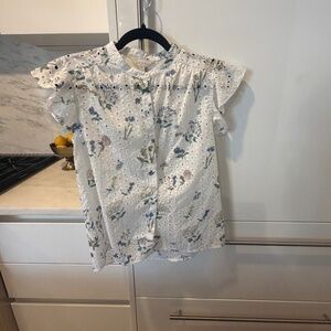 Adiva floral eyelet flutter-sleeve blouse